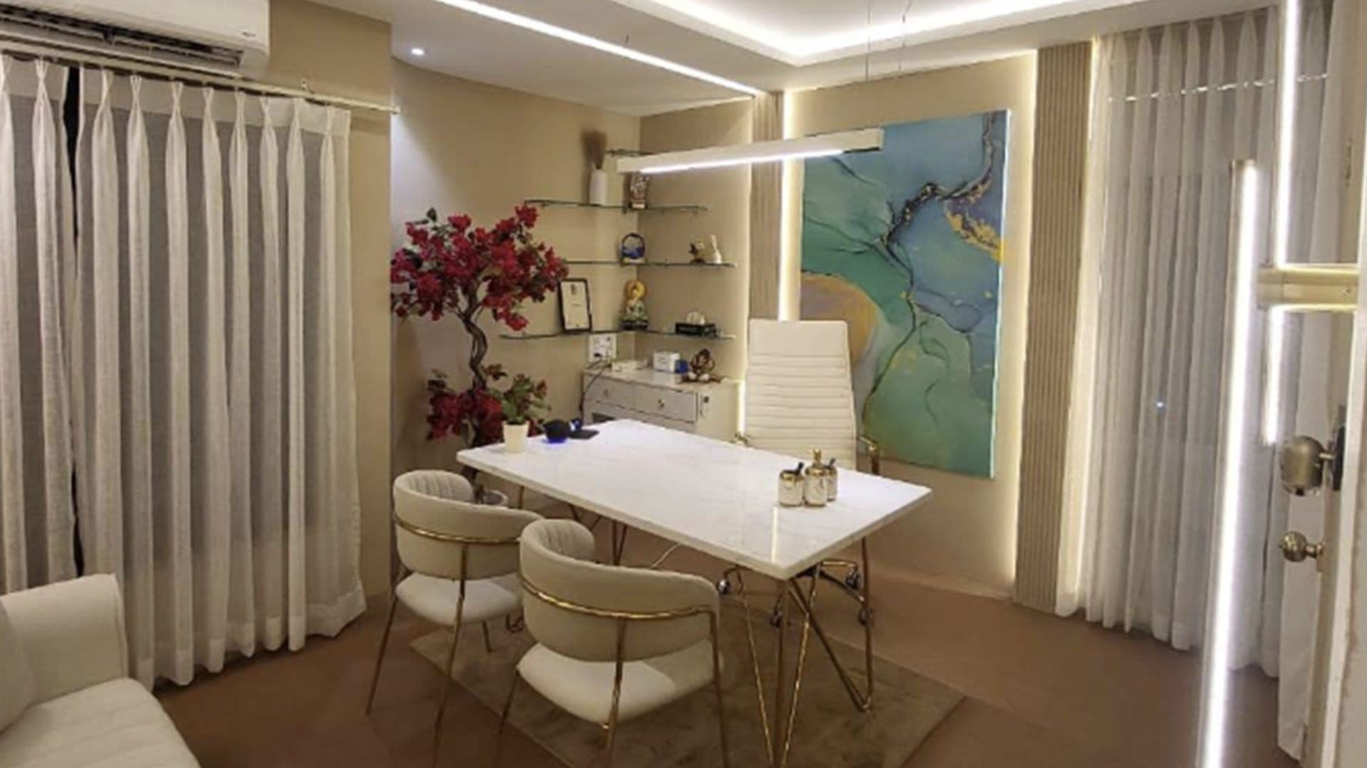 Usha Ki Asha consultation room